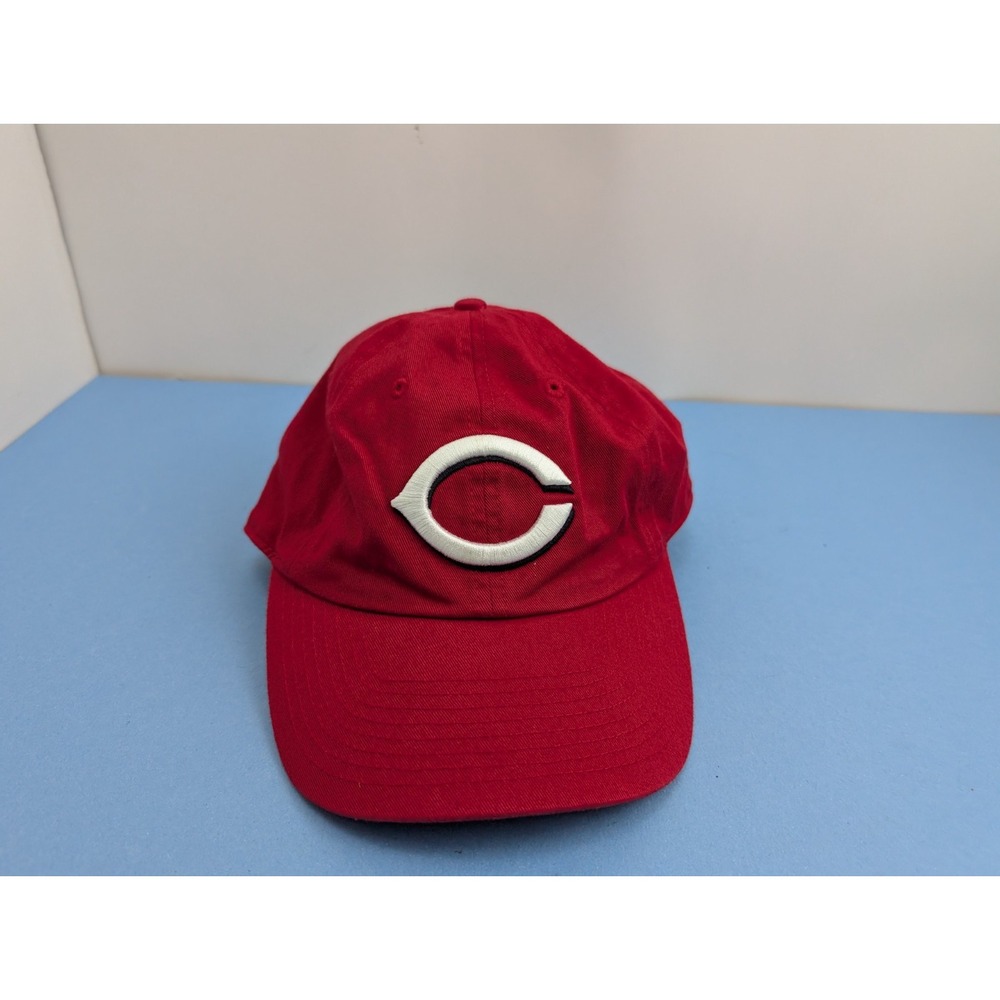 MLB Fan Favorite Cincinnati Reds Baseball Cap Hat Red Adjustable OSFA